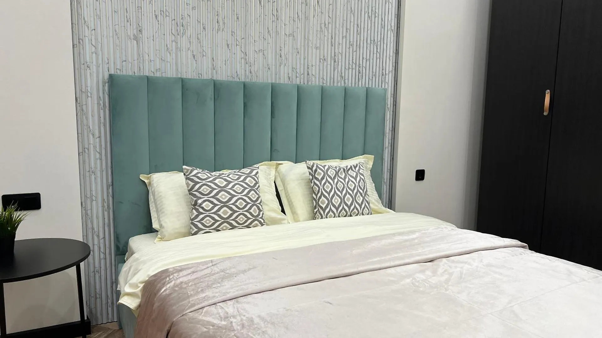 Apartament Стильная Просторная Квартира Рядом С Байтереком Astana